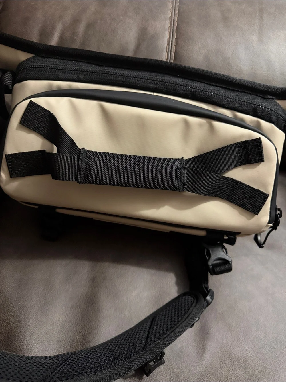 Wandrd Rouge 6L Sling Version 1 in Yuma Tan